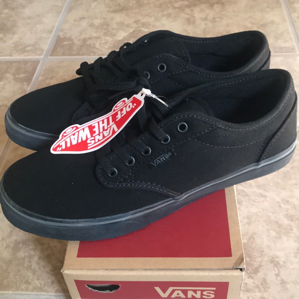 Low Black Vans